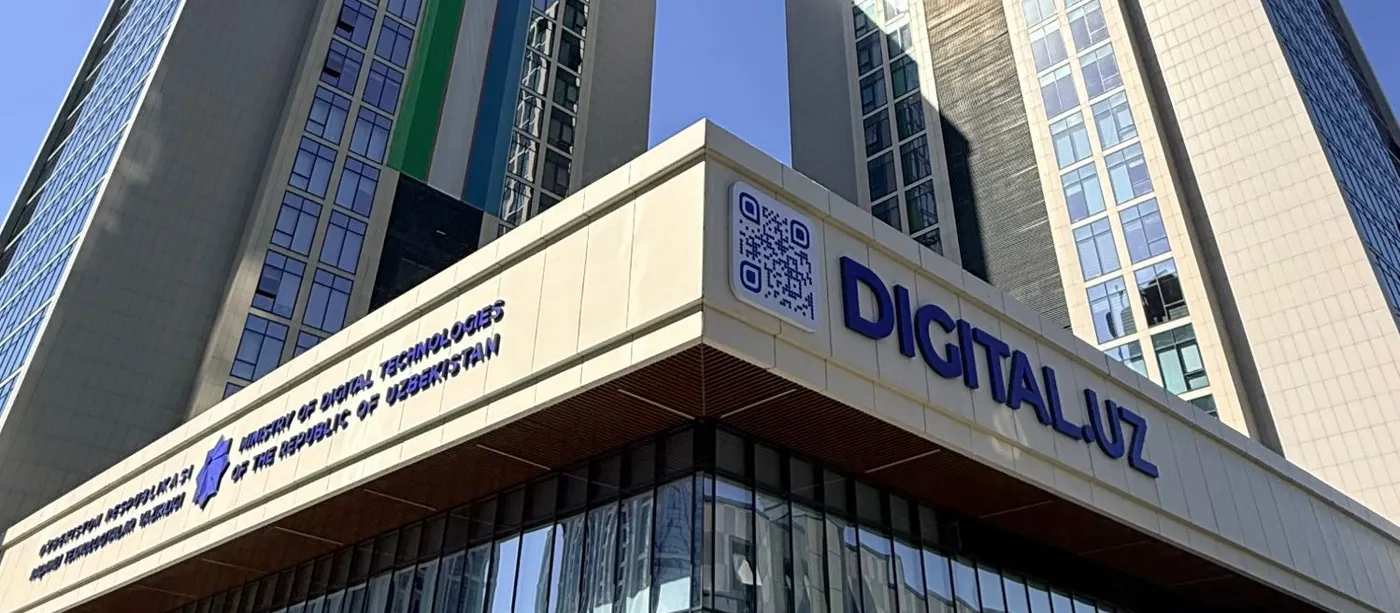 The Ministry of Digital Technologies building in Tashkent, with DIGITAL.UZ on its front